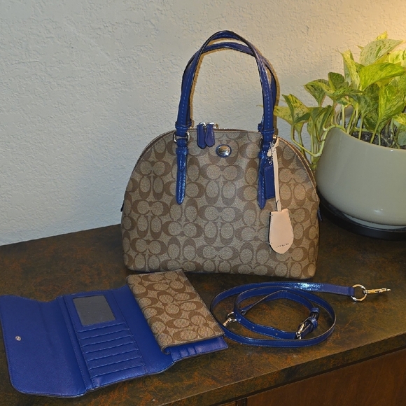 Coach Peyton Signature Cora Domed Satchel - Picture 2 of 16